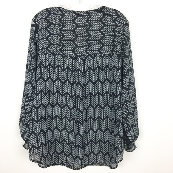 Maurices Long Sleeve Patterned Blouse Top 20/22 - Picture 2 of 7